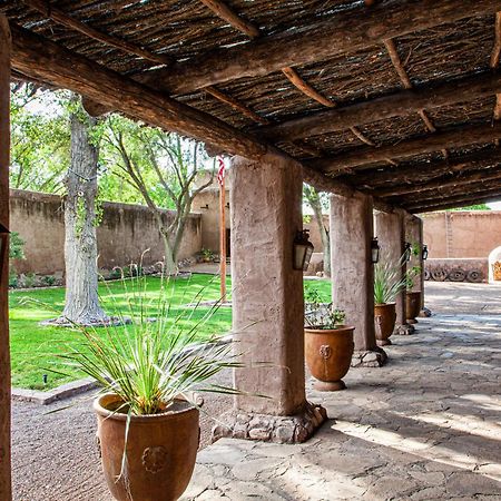 Cibolo Creek Ranch & Resort Marfa Exterior photo